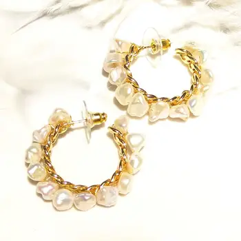 

Lily Jewelry Korea Simple Baroque Pearl Freshwater Pearl Hoop Earrings Fashion Circle Hoops Statement Earrings for Women Jewelry