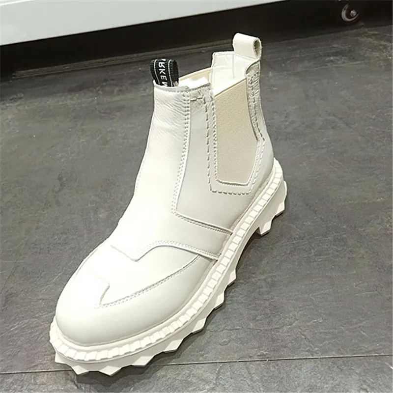 Женские тонкие Ботинки Martin из лакированной кожи на низком каблуке с рукавом без