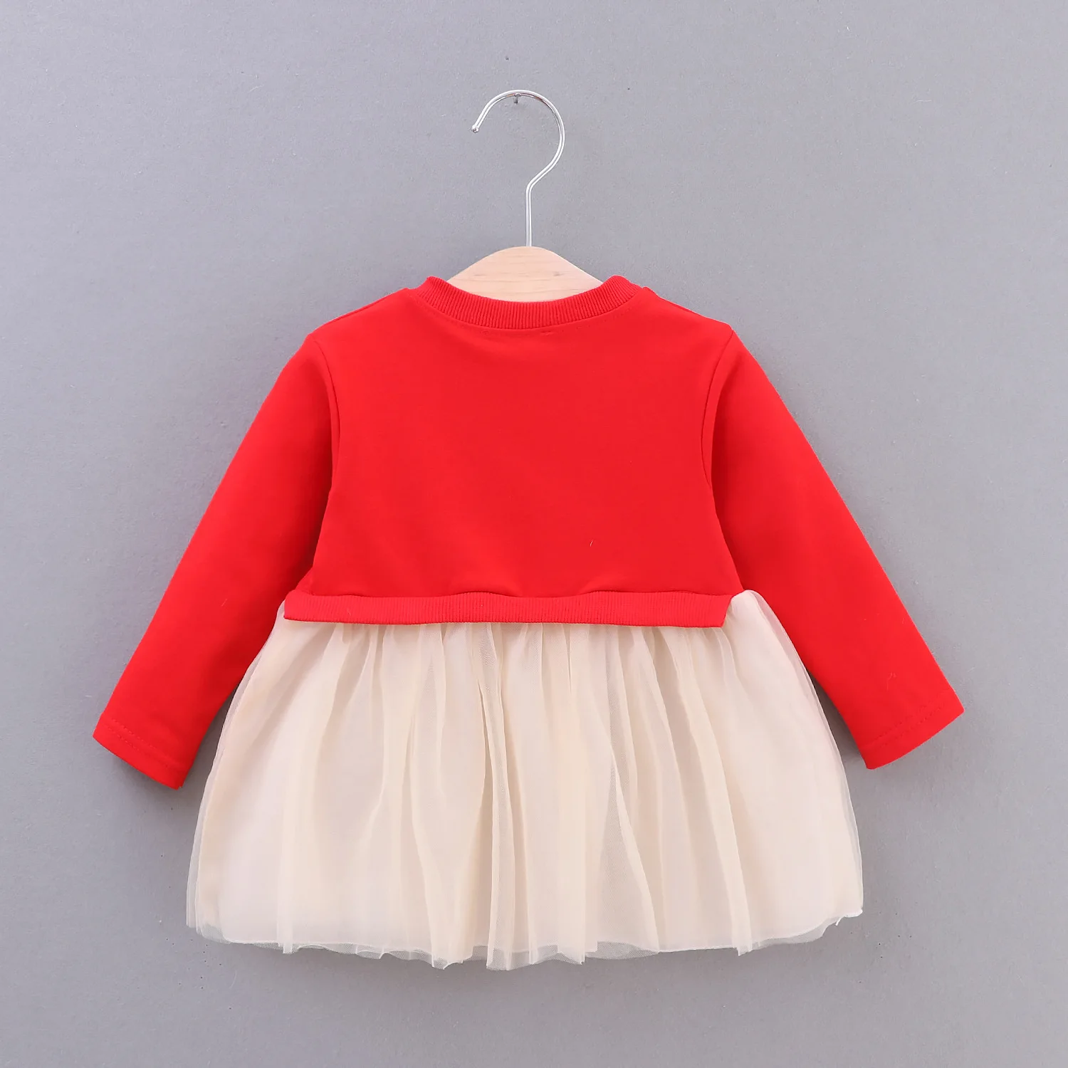 Платье с длинными рукавами для маленьких девочек; Новинка года; милая одежда принцессы с рисунком кролика для новорожденных; сезон весна-осень; повседневные платья для малышей
