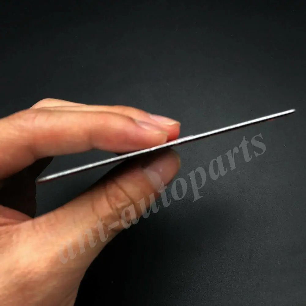 Рисунок 2 - Металлический значок-эмблема автомобиля