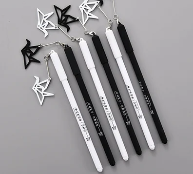 Metal crane 5 шт Love EiffelWish ручка для бутылок Романтический светящийся светильник зернистость и кулон в виде ягоды 0,5 мм черные гелевые ручки канцелярские школьные принадлежности - Цвет: Metal crane