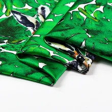 Специальный 11,11 шириной 108 см 94% шелк и 6% спандекс с принтом кролика Зеленая Шелковая ткань стрейч-сатин 19 момме