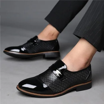 

38-48 Big Size Men Shoes Wedding Guest Dress Shoes+Male Formal Loafers Embose Business Shoes Men Oxford Leather Calzados Hombre