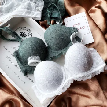 

2020 NEW Lace Lingerie Set 3/4 Cup Sexy Intimates Push Up Bra Set Underwear Floral Embroidery ultrathin Women Bra and Panty set