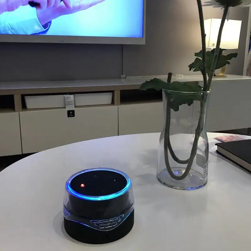 Держатель для динамиков, мобильная зарядная док-станция для Echo Dot 1/2, защитный кронштейн, светодиодный светильник, аксессуары для умных динамиков