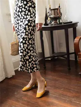 

Women Skirt 19 New Retro Small Daisies Print Wild A Word Skirt Skirt