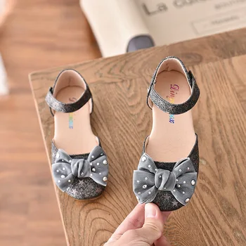 

Girls' Sandals 2020 Summer New Korean Crystal Princess Soft Bottom Middle and Large Children's Silver Performance High Heels