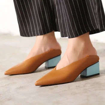 

European Style Retro V Mouth Stitching Color Design Grandmother Shoes Fashion Soft Leather Female shoes Daily Commuter Shoes