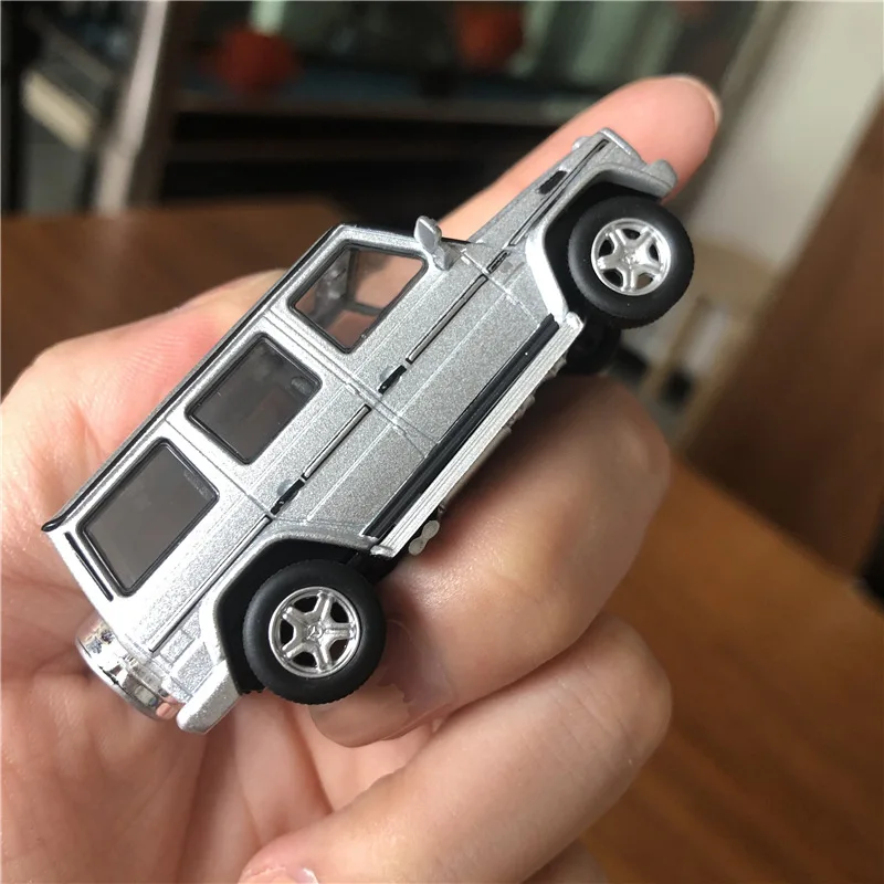 1: 64 Mercedes G 55 Am G большая модель легкосплавного автомобиля длиной около 7 сантиметров