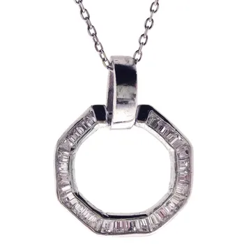 

Pendant in sterling silver of 925mls with zircons.