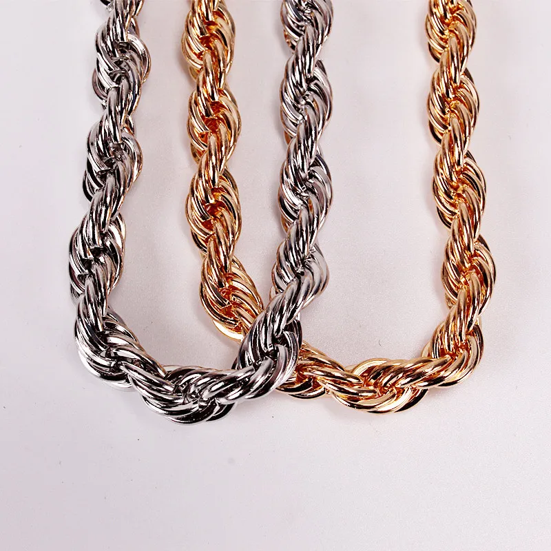 23353025721_677324503