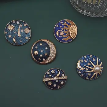 

Astrology Sky Blue Star Moon Sun Star Galaxies Badge Pin Round Starry Sky Planet Brooch Enamel Lapel Pin Fashion Jewerly