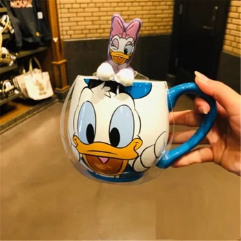 

Disney Mug Donald Duck Cartoon 3D Stereo Ceramic Water Cup With Cup Soft Rubber Cover Coffee Milk Cup Office Children Cups M4754