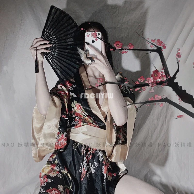 Cosplay&ware Japanese Kimono Sexy Lingerie Cosplay Outfit For Women Traditional Style Robe Yukata Costumes Pajamas Soft Silk Belt 3pcs Set -Zentai shop online H2c92c0c51e18404da53fc0b726fd680cR.jpg