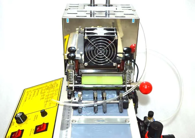 Xq-988 Automatic Computer System Cutting Machine Automatic Storage Cutting Machi