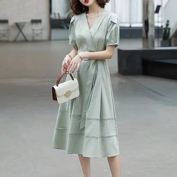 

Spring / Summer 2020 Sexy V-Neck Belt Hollow Short Sleeve Elegant Temperament Slim High-Quality Casual Dress Womenswear