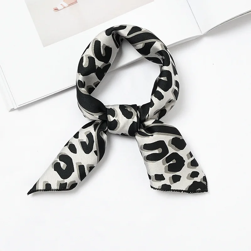 Женский саржевый шелковый шарф 50 см дизайн роскошный бренд Леопардовый шарф небольшие Квадратные платки повязка для головы хиджаб носовой платок - Цвет: Leopard Gray