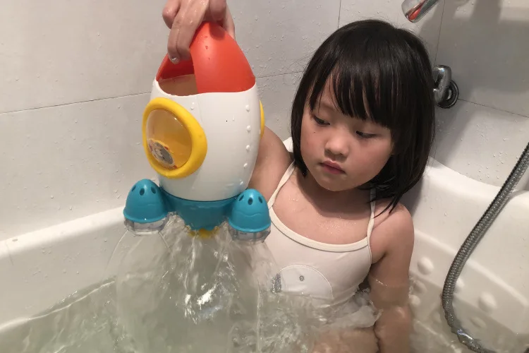 Новинка, игрушки для ванной, детский вращающийся распылитель воды, детский инструмент для душа, игрушки для купания, цветок, поливочный пистолет, игрушки для малышей