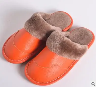Мужские зимние новые кожаные Тапочки кожаные домашние Нескользящие мягкие тапочки на плоской подошве мужские теплые хлопковые тапочки для пары женщин - Цвет: Orange