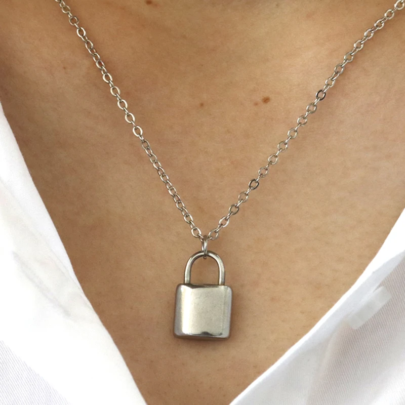 Billie Eilish Pendant Necklace Link Chain Stainless Steel Lock Pendant Necklace Couple Gifts