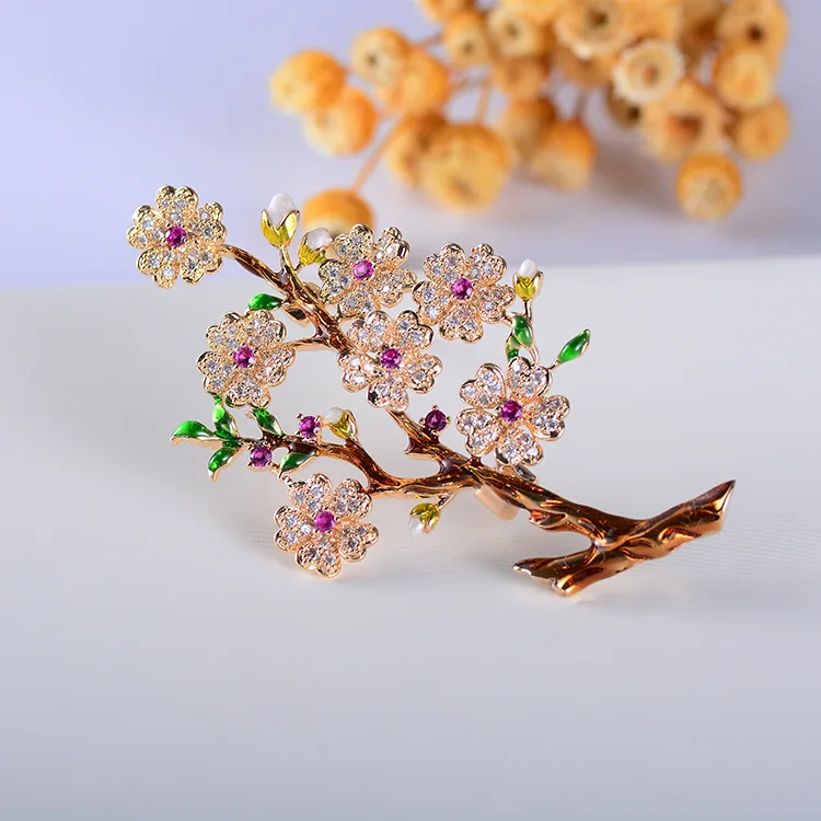 Blucome Luxury Czech Rhinestone Flower Brooches Women Gold Color Copper Weddings Banquet Brooch Lapel Pins Gifts