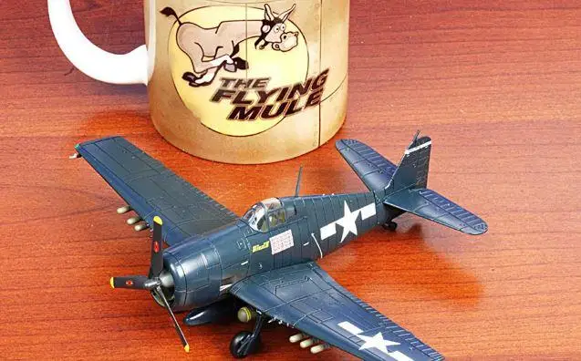 Хобби мастер F-6F5 Hellcat Minsi III USS Essex 1/72 литье под давлением модель самолета