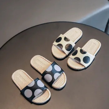 

Kids Summer Slippers Girls Casual Polka Dot Beach Shoes Soft Non-Slip Home Sippers Children Outdoor Flip Flops Zapatillas