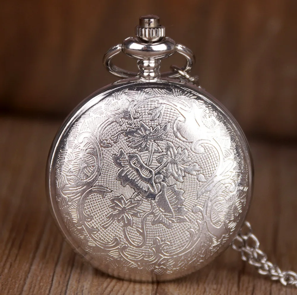MONTRE ROUGE MARTEAU FAUCILLE