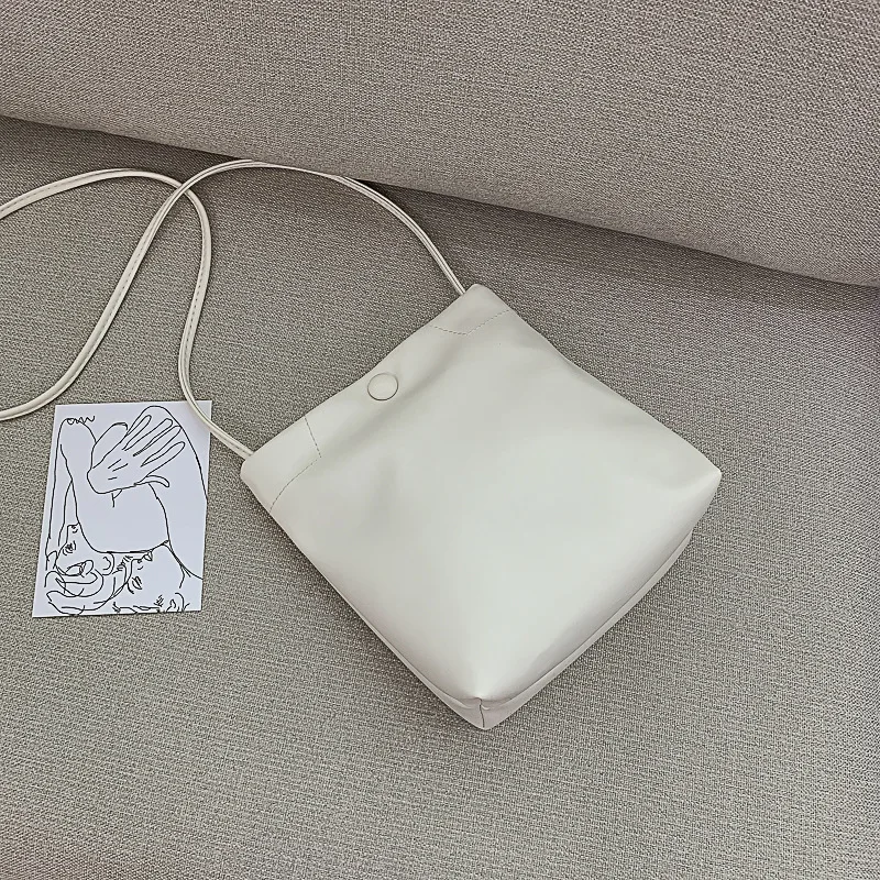 

2020 Summer Korean-style New Style Online Celebrity Bag Textured Students Crossbody Bag INS Celebrity Style Casual Bucket Bag