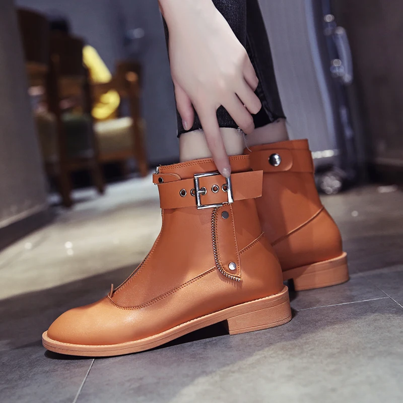 

Leather Booties Shoes Bootee Woman 2019 Med Heel Boots Luxury Designer Round Toe Martins For Women Zipper Ankle Fashion Rubber