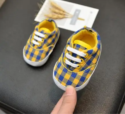Весенне-Осенняя обувь для малышей 0-1 лет; детская парусиновая обувь с мягкой нескользящей подошвой; повседневная обувь - Цвет: Цвет: желтый