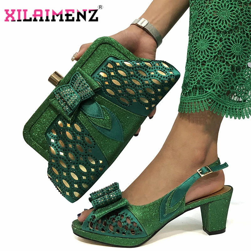 Босоножки с открытым носком Итальянские женские туфли и сумочка в нигерийском Стиле Персикового Цвета с петлей на пятке; высококачественные туфли и сумочка в комплекте