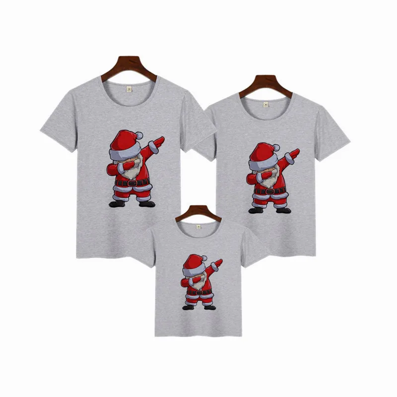 thumbnail image 1 of Camiseta de Papá Noel Ropa a juego para la familia Ropa navideña para papá, mamá y yo Camiseta Ropa navideña Camiseta de manga corta, 1 of 5