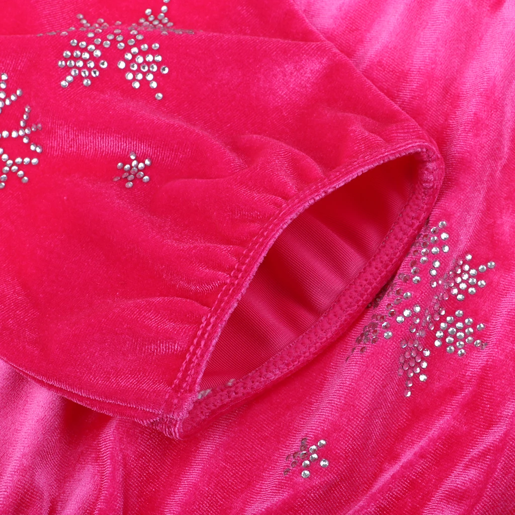 2pcs Ice/Figure/Roller Skate Boots Shoes Cover Protecting Tool with Snowflake Image, Rose Red, White, Black