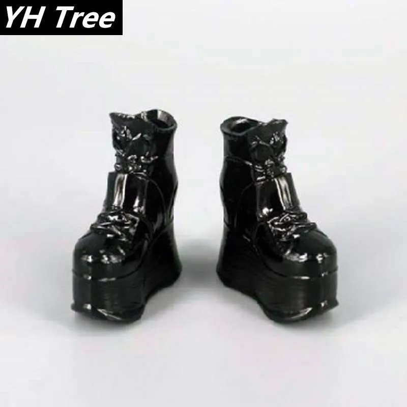 empty platform shoes