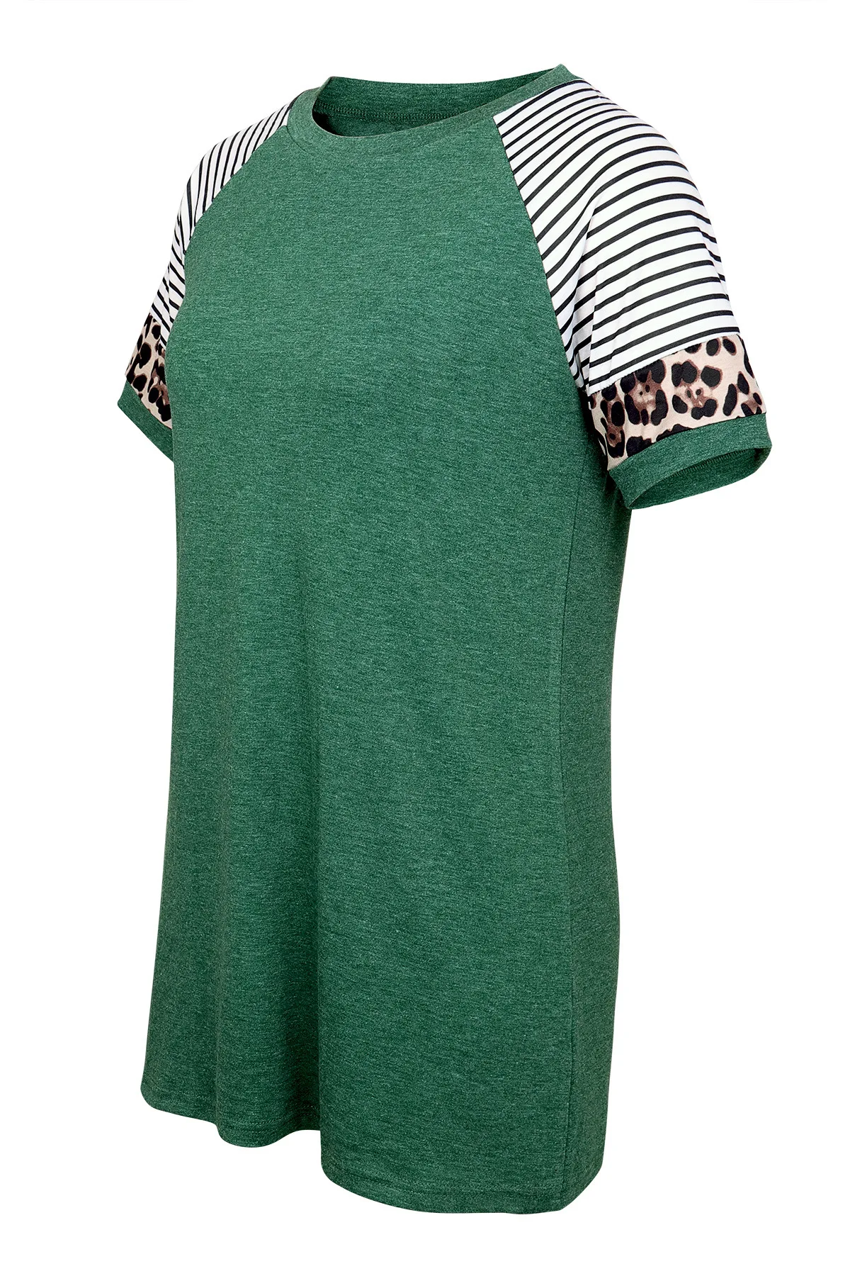Sommer 2020 Kvinner Kortermet T-skjorter O-hals Leopard Print Topper Mote Avslappet Kvinner Streetwear skjorte Løse damer T-skjorter Sommer 2020 Kvinner Kortermet T-skjorter O-hals Leopard Print Topper Mote Avslappet Kvinner Streetwear skjorte Løse damer T-skjorter