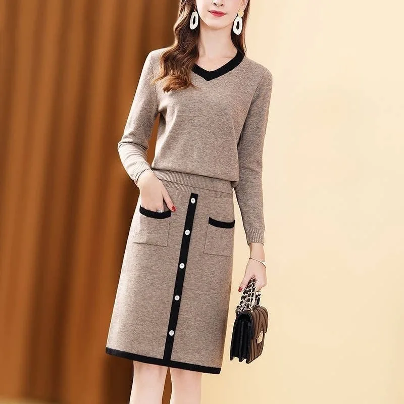 

All-match sweater women's suit skirt two-piece suit 2020 new autumn and winter temperament thin knitted suit women fashion