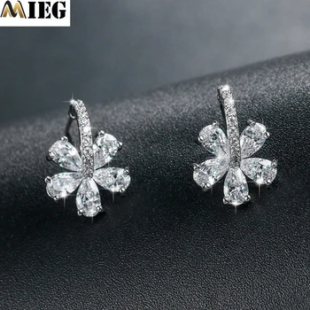 

MIEG S925 Stearling Sliver Korean Cute Sparkling Clear Crystal Floral CuZirconia Studs Earring For Bridal or Bridesmaid