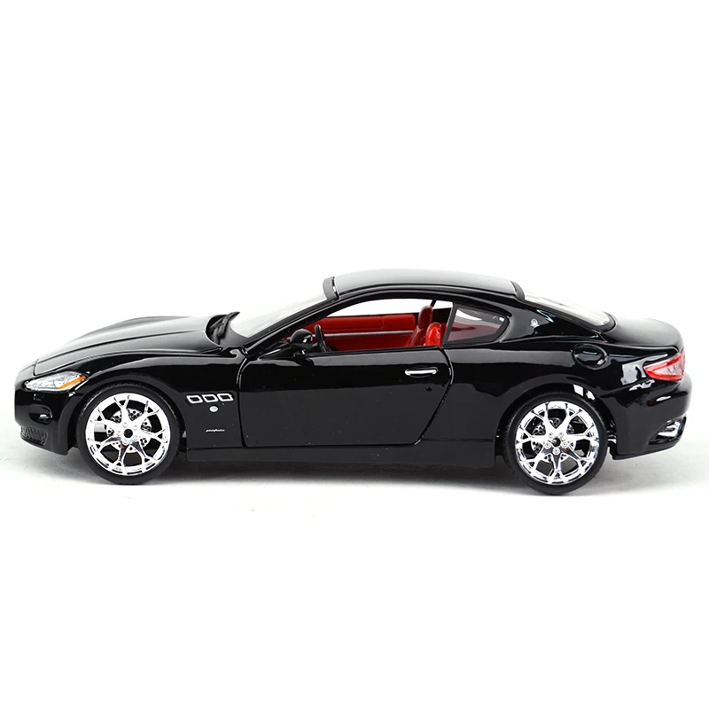 Bburago 1:24 2008 Maserati GranTurismo спортивный автомобиль статическое моделирование литья под давлением сплав модель автомобиля
