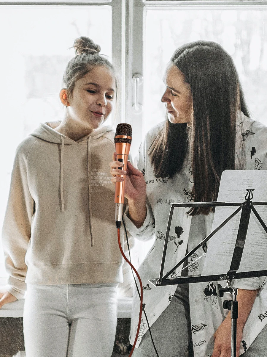 Universal Wired Uni-Directional Handheld Dynamic Microphone Noise Isolation Gold For Outdoor Karaoke Meeting Singing