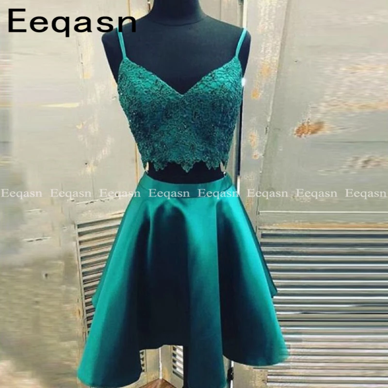 Emerald Green Homecoming Dresses Two Pieces Lace Applique Spaghetti Straps Cocktail Party Dress Graduation Semi Formal Dress