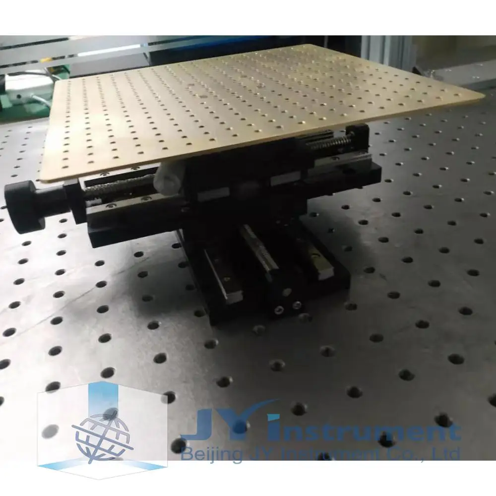 Моторизованный XYZ Stage+ Ручная XY вращающаяся система: 100x100x50 мм