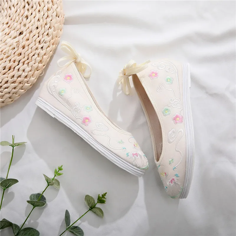 10769940746_1611059584