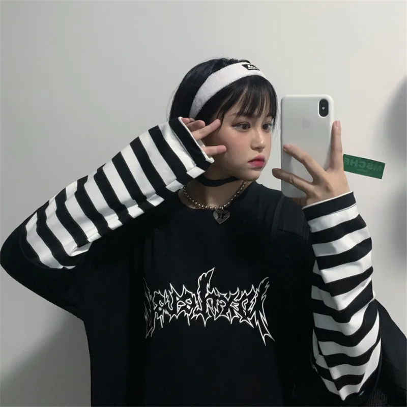Личи Harajuku в стиле пэчворк полоску Женская футболка Поддельные 2 шт. с длинными