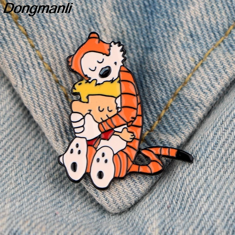 P4086 Dongmanli ювелирные изделия Hobbes Tigger металлические эмалированные булавки и броши милые нагрудные значки детские подарки