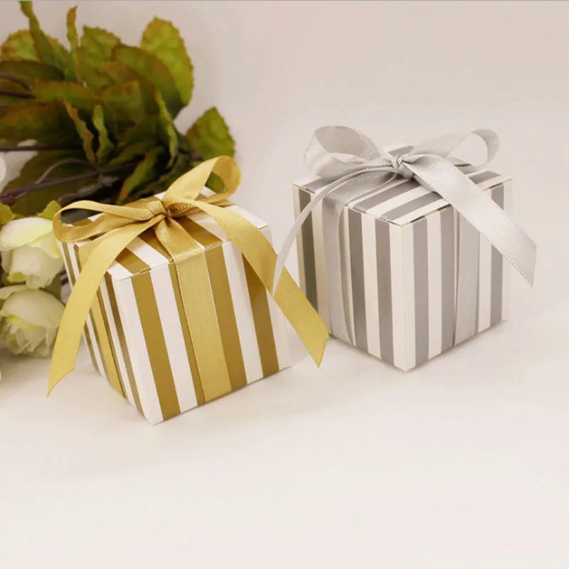 

50pcs/lot Gold Silver Striped Wedding Favors Box Candy Cookie Cake Boxes with Ribbon Craft Paper Gift Box bags promotion