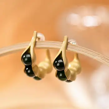 

S925 temperament of the creative pea-shaped lady earrings