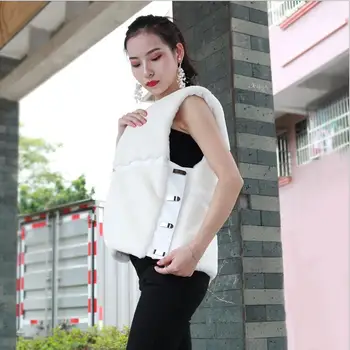 

2019 New Winter Coat Women New Faux Fur Vest High quality Fashion Casual Fur Vest