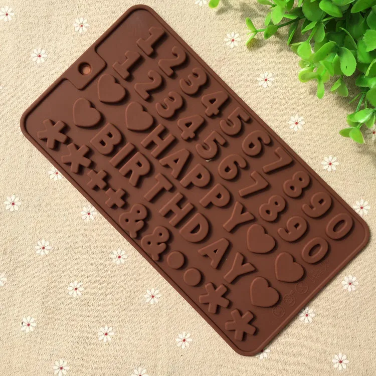 2328019049_695452841