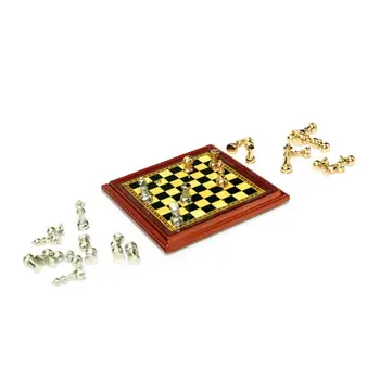 

1:12 Scale Dollhouse Miniature Vintage Simulation Mini Chess Foot Model Decor 72XC